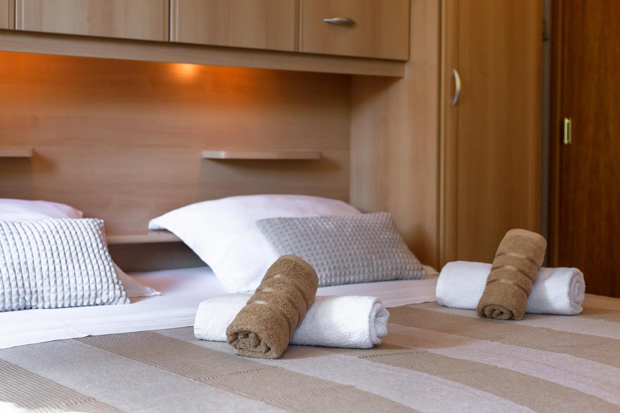 Apartmani Lovrenco Krvavica Zewnętrze zdjęcie