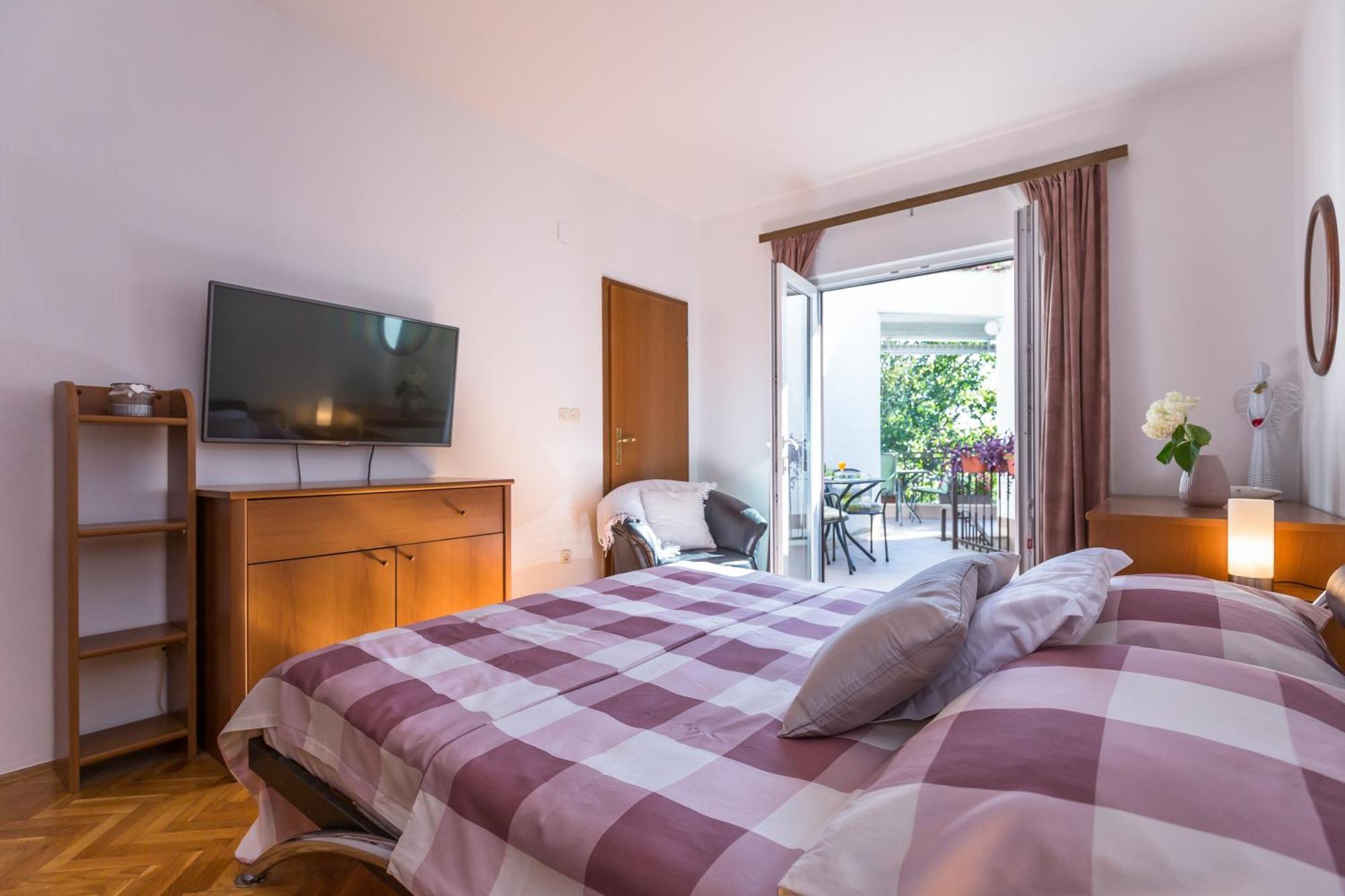 Apartmani Lovrenco Krvavica Zewnętrze zdjęcie